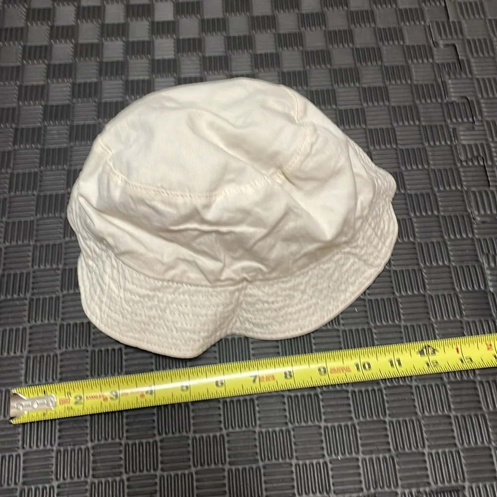 Reversible smiley face black and beige bucket hat 2 hats in one